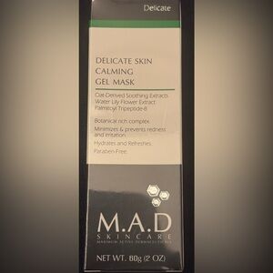 BNWT M.A.D. Gel Mask
